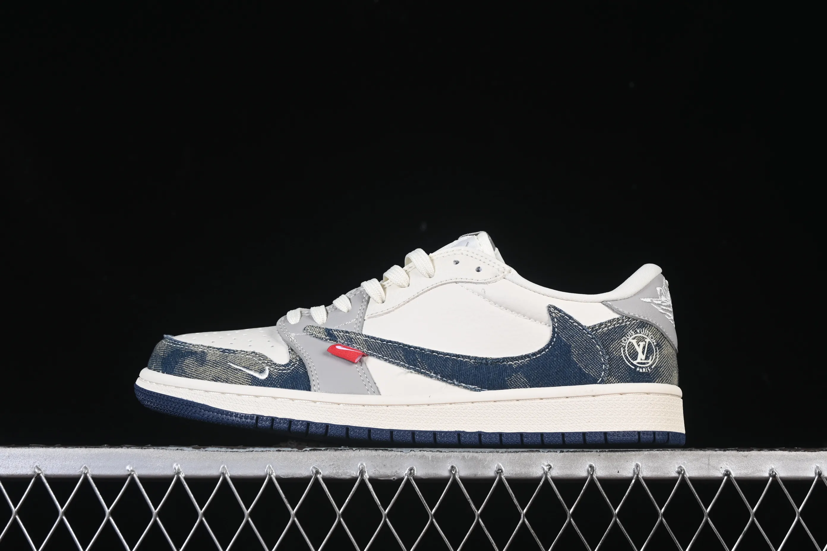 All categories Air Jordan Jordan series basketball shoes Air Jordan 1 Low High-end customized low-top sneakers Travis Scott x Fragment Design x Air Jordan 1 Low OG SP AJ1 Joe 1 LV joint tie-dye denim low-top cultural casual sneakers LD2028-048